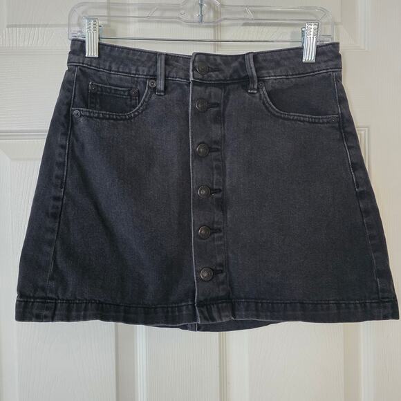 American Eagle Outfitters Dresses & Skirts - American Eagle Outfitters Black Jean Skirt Women's Size 2